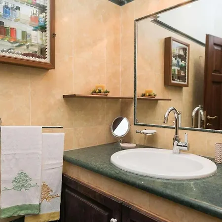 White Pearl Vila